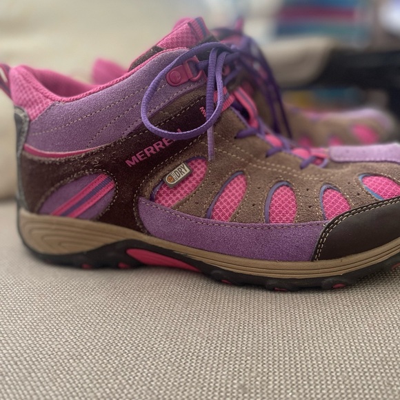 Merrell EUC Hiking shoes - Picture 3 of 9